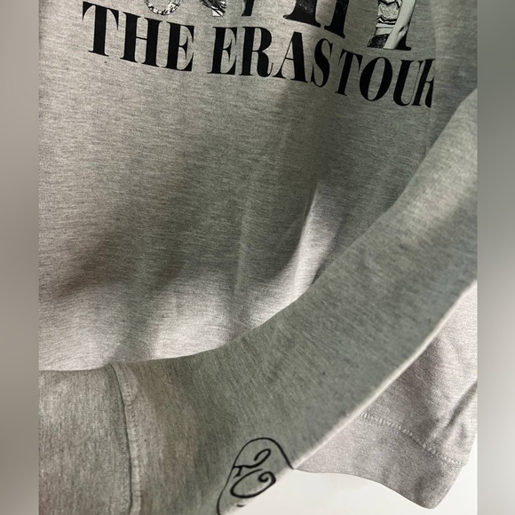 Taylor Swift Eras Tour Crew Neck Grey Sweatshirt - L - Picture 9 of 10